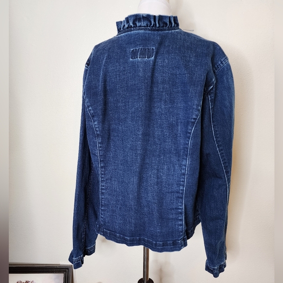 Draper James Blue Jean Jacket Ruffled Floral Buttons Spring Coat Denim - Picture 7 of 15